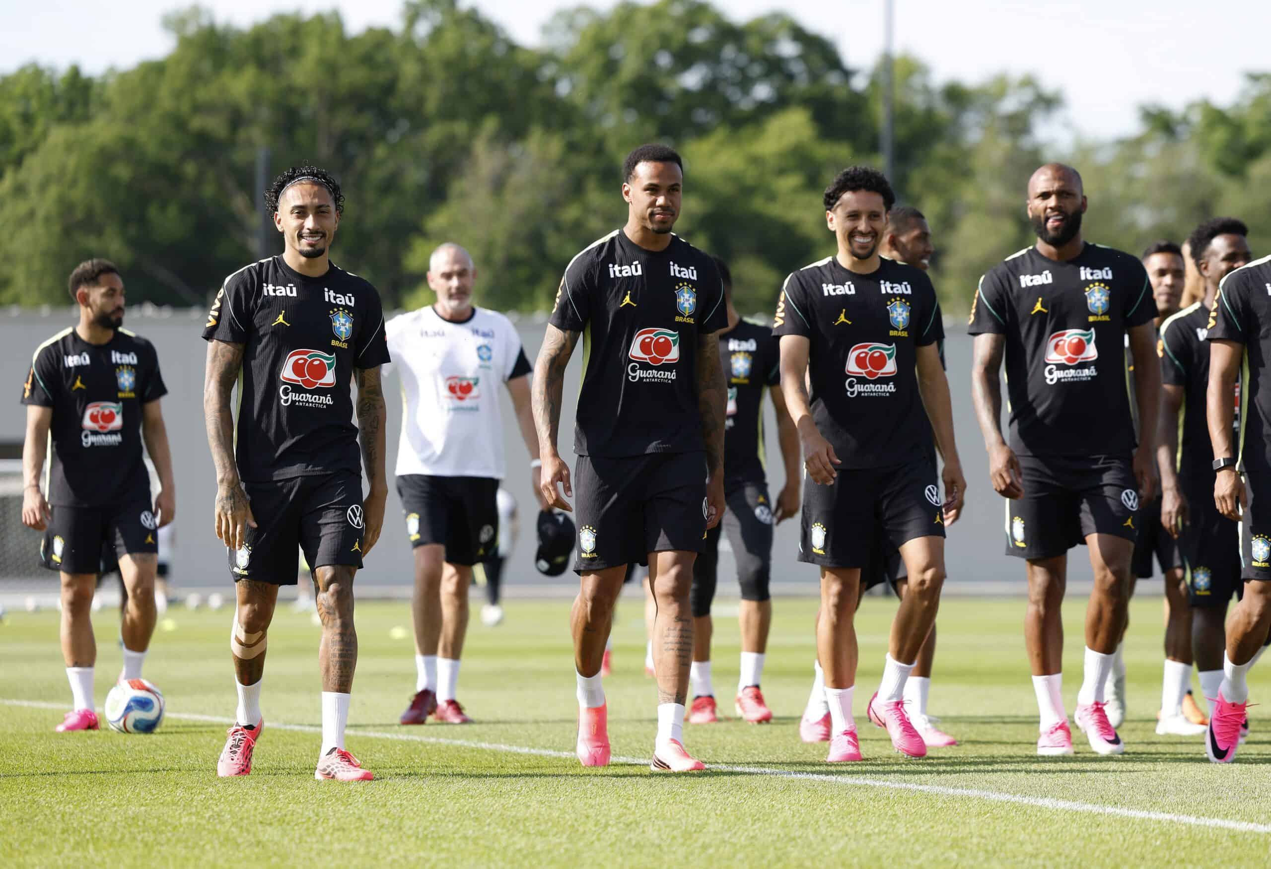 Ancelotti promove testes durante treino antes do amistoso entre Brasil e Egito